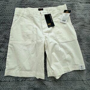 Women's Bright White Bermuda Shorts Mid Rise NWT by Lee, Size 8, 9 inch length